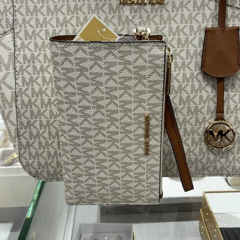 Michael Kors Jet Set Travel Large Double-Zip Wristlet-Wallet-PhoneHolder Vanilla